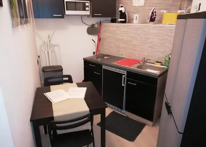 Suite Apartment 3